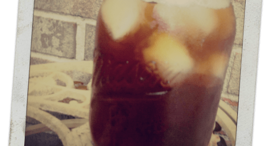 mason jar of iced tea
