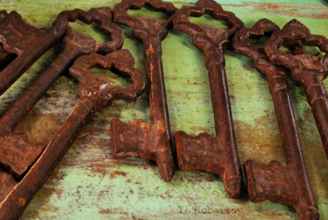 vintage skeleton keys