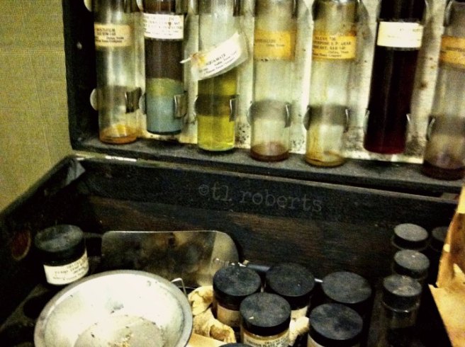 vintage medicine case