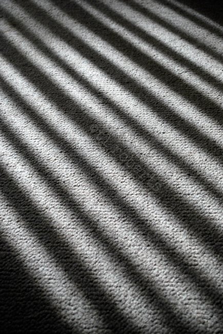 light and dark shadows