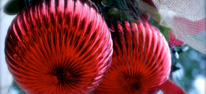 oversized Christmas ornaments