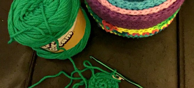 multicolor nesting bowls