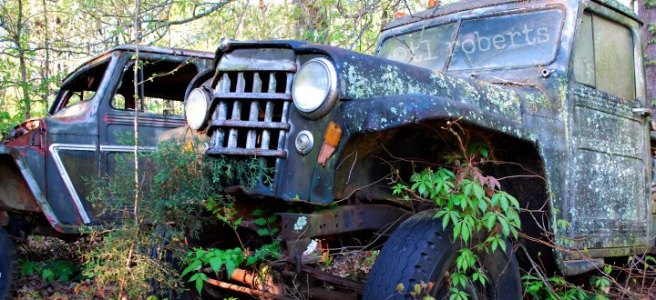 junked willys jeep
