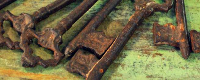 pile of skeleton keys