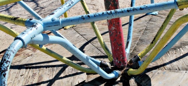 playground sit and spin