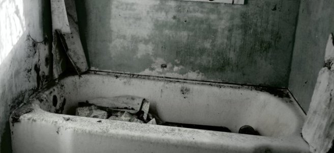 black and white old bathtub